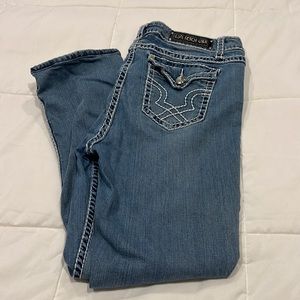LA idol size 19 light wash jeans